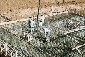 Statul ar putea garanta creditele pentru constructorii de case