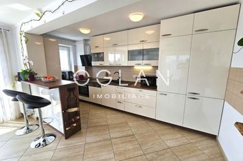 Apartament 3 camere de vanzare SIBIU - Sibiu anunturi imobiliare Sibiu