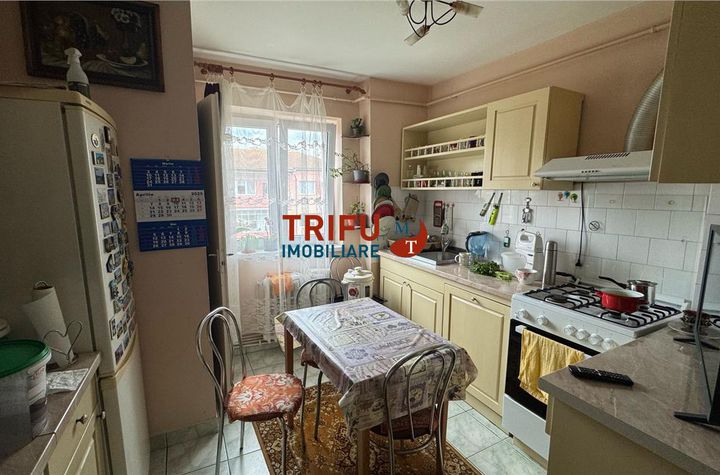 Apartament 2 camere de vanzare CETATE - Alba anunturi imobiliare Alba