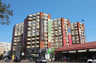 Apartament 4 camere de vânzare Bucuresti - 1 Mai