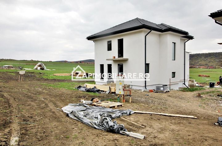 Casa 4 camere la asfalt 150 mp,500 mp teren 0% comision anunturi imobiliare Mures