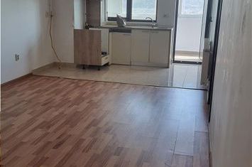 Apartament 3 camere de vanzare LIBERTATII - Valcea anunturi imobiliare Valcea