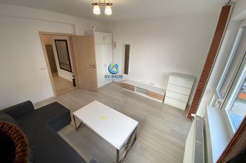 Apartament 2 camere de inchiriat TRACTORUL - Brasov anunturi imobiliare Brasov