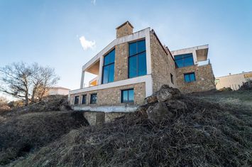 Vilă semifinalizată 353 mp în Ano Oreini anunturi imobiliare Grecia
