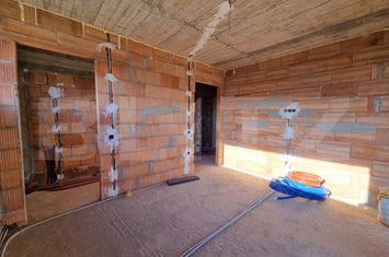 Vilă - 4 camere de vanzare CLUJ-NAPOCA - Cluj anunturi imobiliare Cluj