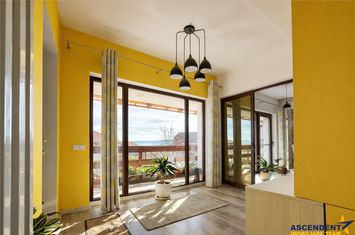 Casă - 5 camere de vanzare CENTRAL - Covasna anunturi imobiliare Covasna