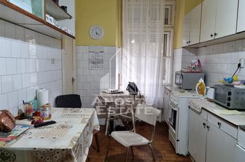 Apartament cu 4 camere Ultraentral anunturi imobiliare Timis