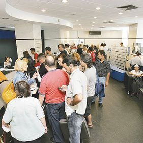 Prima Casă: băncile oferă condiţii care-i sfidează pe vechii clienţi