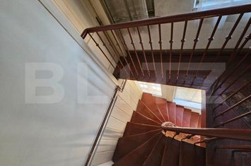 Vilă - 11 camere de vanzare DEMOCRATIEI - Prahova anunturi imobiliare Prahova