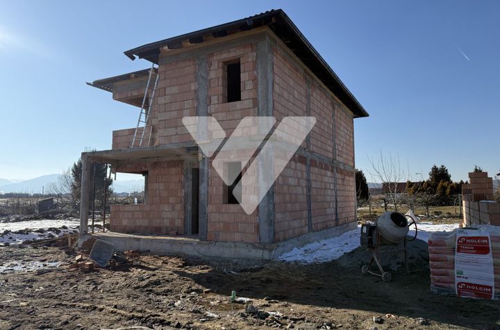 Vilă - 4 camere de vanzare CRISTIAN - Sibiu anunturi imobiliare Sibiu