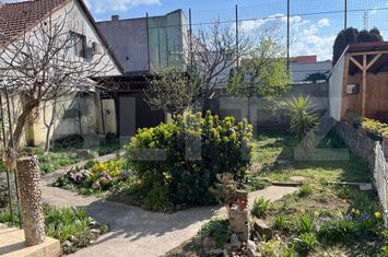 Casă - 2 camere de vanzare ORADEA - Bihor anunturi imobiliare Bihor