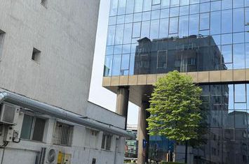 CENTRU CIVIC, APARTAMENT CU 3 CMAERE DECOMANDAT ET 2 anunturi imobiliare Iasi