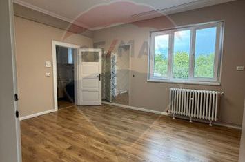 Apartament cu 3 camere la casă de inchiriat anunturi imobiliare Sibiu