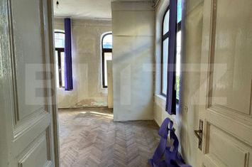 Casă - 5 camere de vanzare UNIVERSITATE - Bucuresti anunturi imobiliare Bucuresti