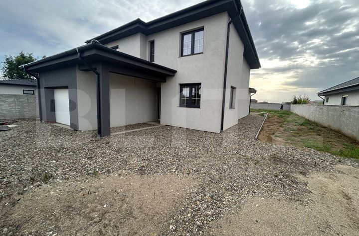 Vilă - 4 camere de vanzare ORADEA - Bihor anunturi imobiliare Bihor