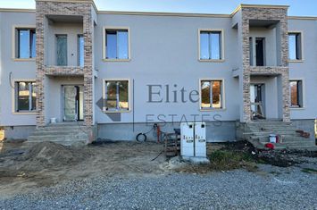 Casa pe deal de vanzare cu 5 camere anunturi imobiliare Bihor