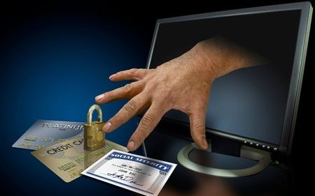 Nu deveni victima furturilor online: informează-te!