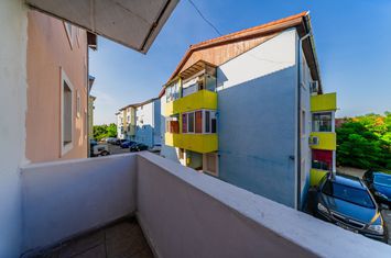 Apartament 3 camere de vanzare ALFA - Arad anunturi imobiliare Arad