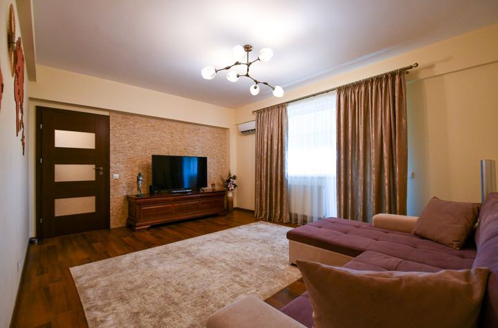 Apartament 3 camere de vanzare P-TA MUNCII - Bucuresti anunturi imobiliare Bucuresti