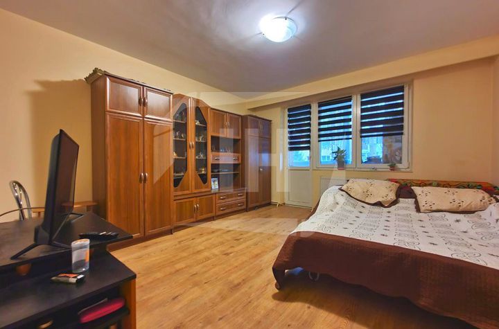 Apartament 3 camere de vanzare CLUJ-NAPOCA - Cluj anunturi imobiliare Cluj