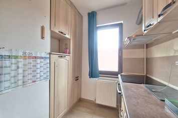 Apartament 3 camere + parcare Prelungirea Ghencea Cartierul Latin anunturi imobiliare Bucuresti