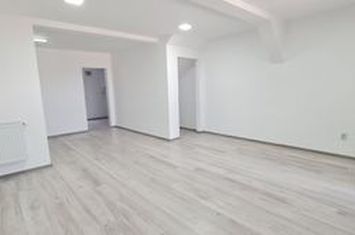 Casa 3 camere cartier Izvor Tarlungeni Brasov anunturi imobiliare Brasov