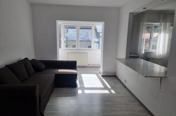 Apartament 3 camere de vanzare AZUGA - Prahova anunturi imobiliare Prahova