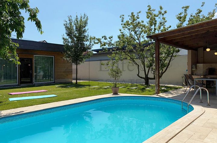 2 case premium cu piscină, situate în Oradea – Cartierul Tineretului anunturi imobiliare Bihor