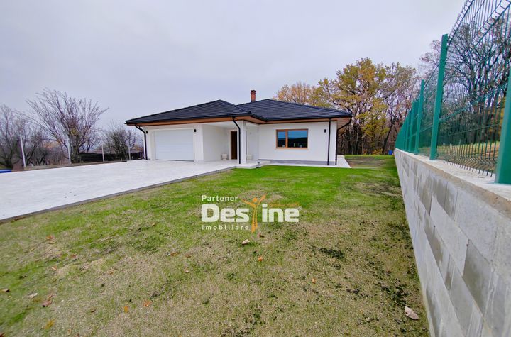 Casă - 4 camere de vanzare BARNOVA - Iasi anunturi imobiliare Iasi