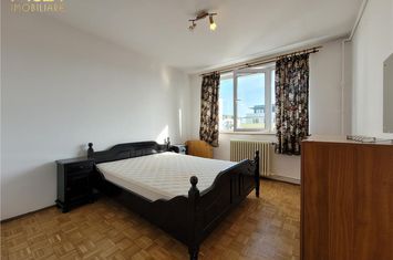 Apartament 3 camere de vanzare SEMICENTRAL - Cluj anunturi imobiliare Cluj