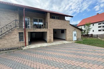 Vilă - 13 camere de vanzare SUCEVITA - Suceava anunturi imobiliare Suceava