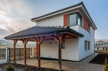 Vilă - 5 camere de vanzare CAMPENESTI - Cluj anunturi imobiliare Cluj