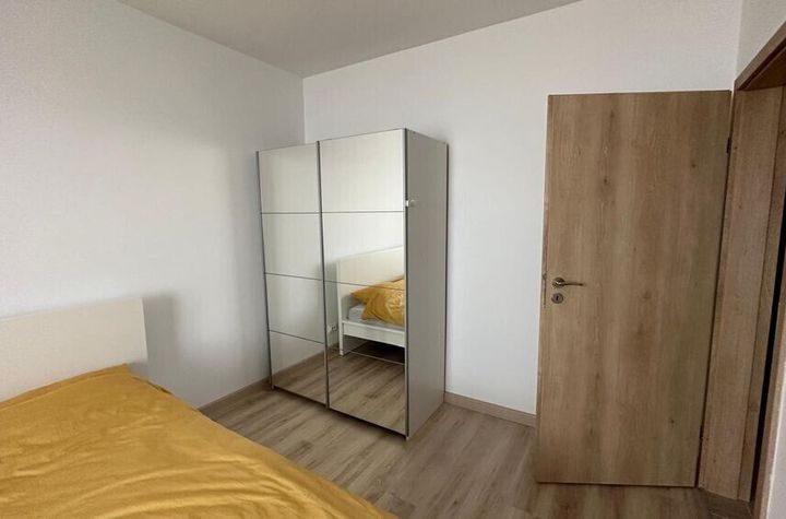 Inchiriere apartament 3 camere,Rotar Park 2 Residence, zona Militari, in spate la Mc Donald's, langa Metro, Drumul Osiei 18-28 anunturi imobiliare Bucuresti