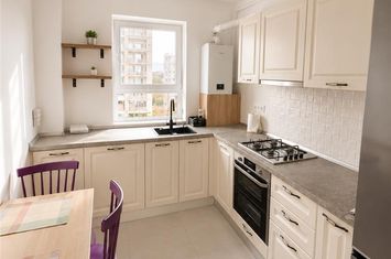 Apartament 2 camere de inchiriat TRACTORUL - Brasov anunturi imobiliare Brasov