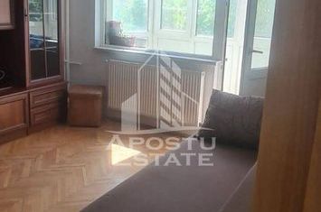 Apartament cu 3 camere, decomandat, etajul 2 , centrala proprie anunturi imobiliare Timis