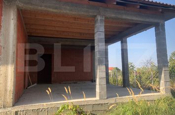 Casă - 4 camere de vanzare VIILE SATU MARE - Satu Mare anunturi imobiliare Satu Mare