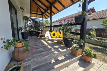Casă de Vânzare, 3 Camere, 352mp Teren, Orizont anunturi imobiliare Alba