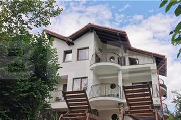 Vilă - 8 camere de vanzare POIANA BRASOV - Brasov anunturi imobiliare Brasov