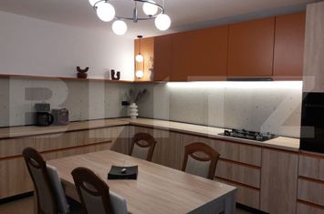 Casă - 4 camere de vanzare TARGOVISTE - Dambovita anunturi imobiliare Dambovita