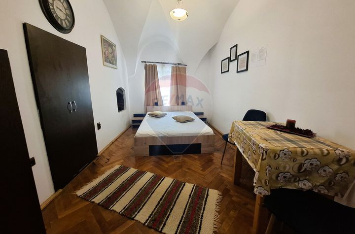Garsonieră de închiriat – Orașul de Jos, Sibiu anunturi imobiliare Sibiu