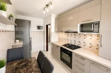 Apartament 5 camere de vanzare CETATE - Alba anunturi imobiliare Alba