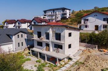 VIlă la Cheie de vânzare, 5 camere,  în Iași zona Mănăstirea Bucium anunturi imobiliare Iasi