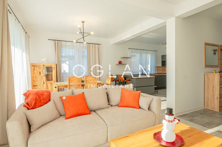 Vilă - 5 camere de vanzare CISNADIOARA - Sibiu anunturi imobiliare Sibiu