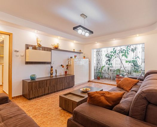 Apartament 4 camere Scriitorilor, 92 mp