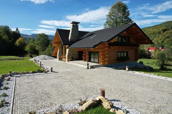 Vilă - 6 camere de vanzare SUCEVITA - Suceava anunturi imobiliare Suceava