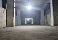 1.400 €, Spațiu industrial