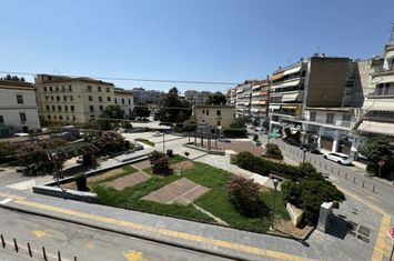 Apartament 3 camere, 103 mp, centrul Serres anunturi imobiliare Grecia