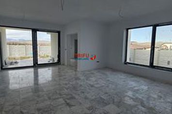 Casă - 4 camere de vanzare CENTRAL - Alba anunturi imobiliare Alba