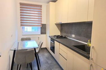 Apartament 2 camere de inchiriat TRACTORUL - Brasov anunturi imobiliare Brasov