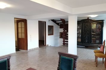 Casă - 6 camere de inchiriat UNIRII - Bucuresti anunturi imobiliare Bucuresti